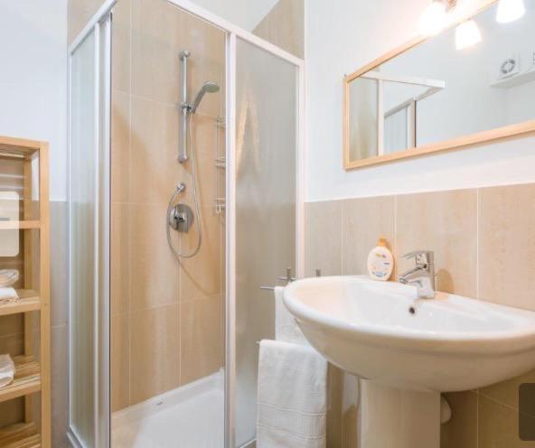 Cattaneo Arena Apartaments Verona Eksteriør bilde
